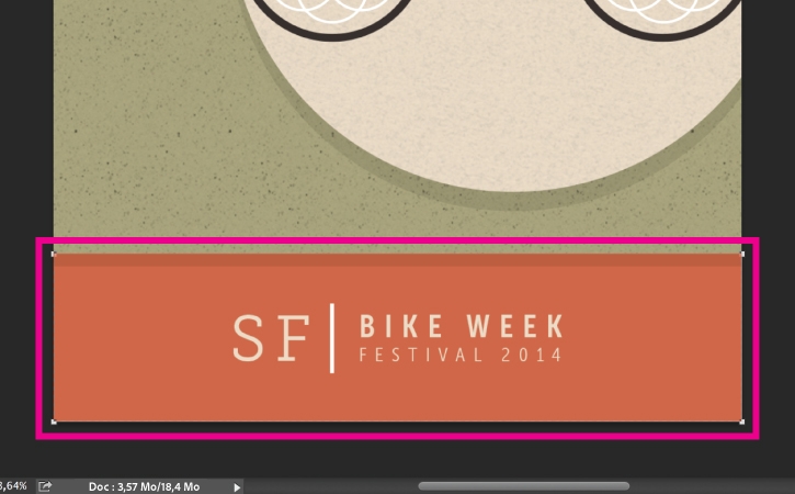 Le rectangle orange est aligné sur le bas de la zone de travail. Cliquer sur la zone de travail en dehors de la forme permet de désélectionner celle-ci.